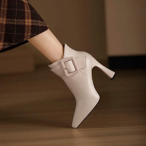 Yolanda | Botines Aveline con Hebilla
