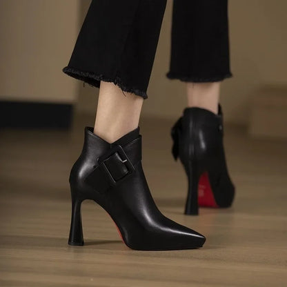 Yolanda | Botines Aveline con Hebilla
